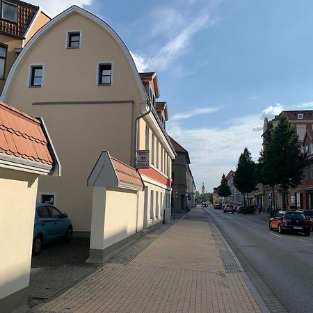 City-Apartment Mit Parkplatz & Fahrradraum! Nur 300M Zum Stadthafen Schwerin  Exterior foto